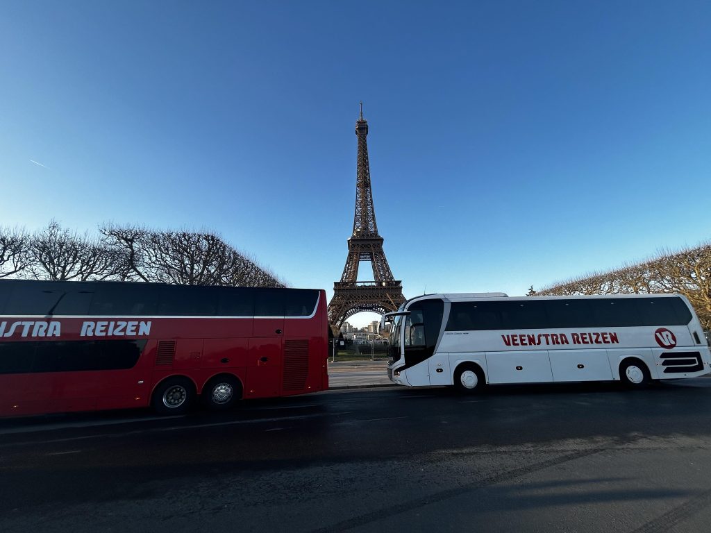 Schoolreis Parijs met een dubbeldekker