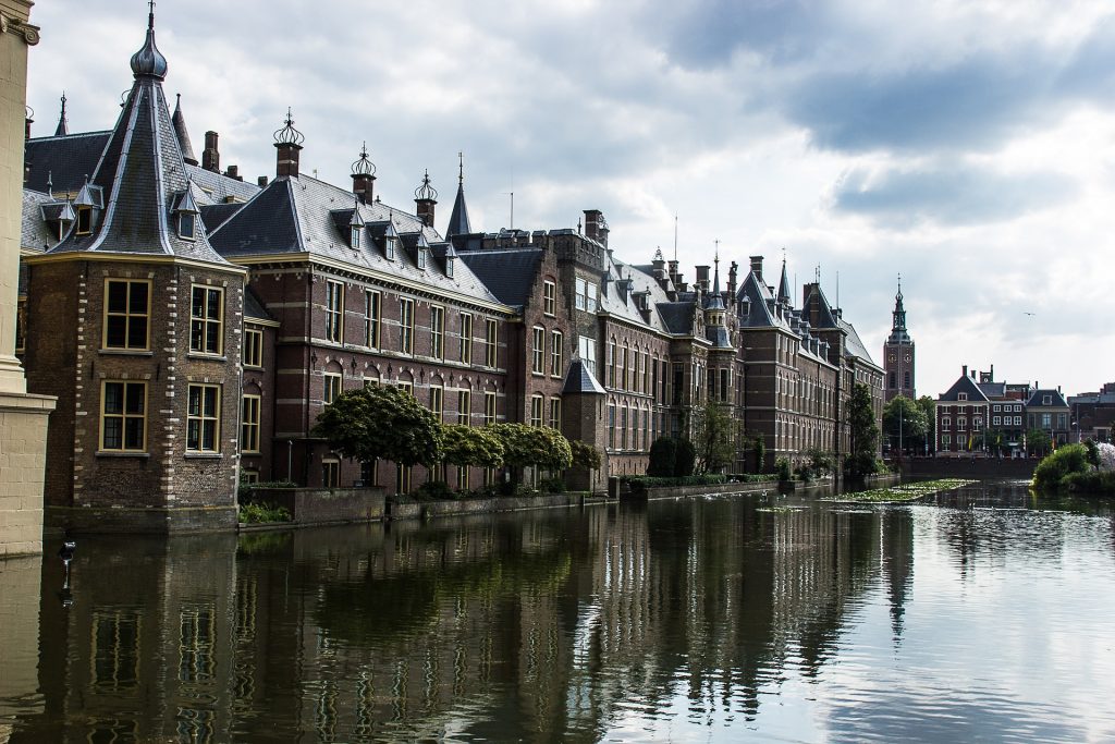 Veenstra Reizen en schoolreis Den Haag